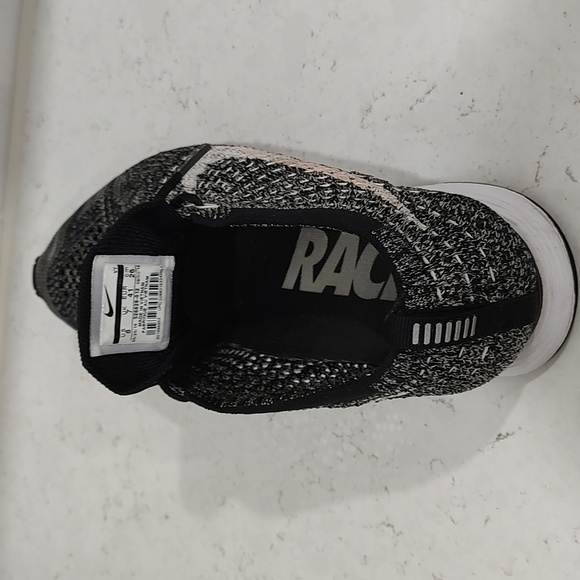 NIKE FLYKNIT RACER OREO MEN'S SIZE 8 - Picture 6 of 6